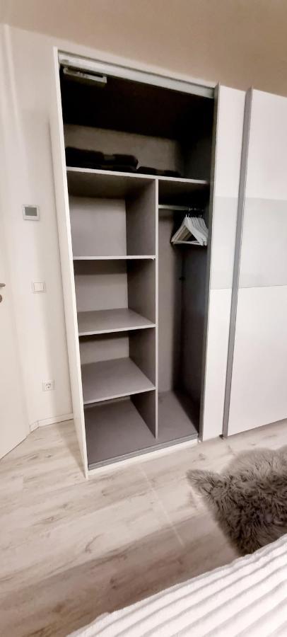 New Modern Selfcheckin Publicfreeparking Highspeed Wifi Kingsizebed Apartment Baden-Baden Luaran gambar