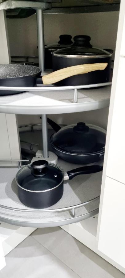 New Modern Selfcheckin Publicfreeparking Highspeed Wifi Kingsizebed Apartment Baden-Baden Luaran gambar