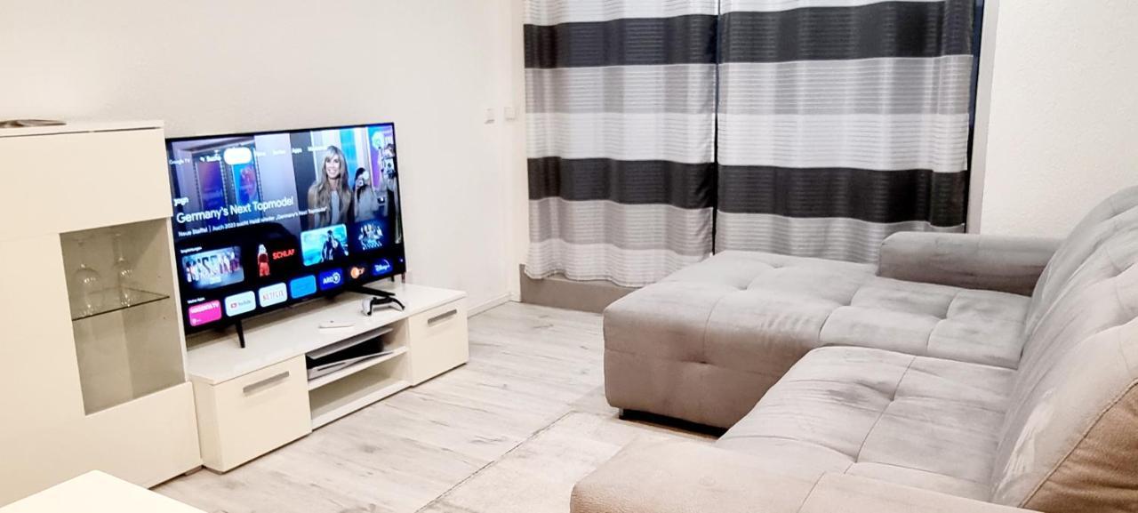 New Modern Selfcheckin Publicfreeparking Highspeed Wifi Kingsizebed Apartment Baden-Baden Luaran gambar