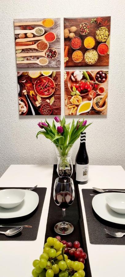 New Modern Selfcheckin Publicfreeparking Highspeed Wifi Kingsizebed Apartment Baden-Baden Luaran gambar