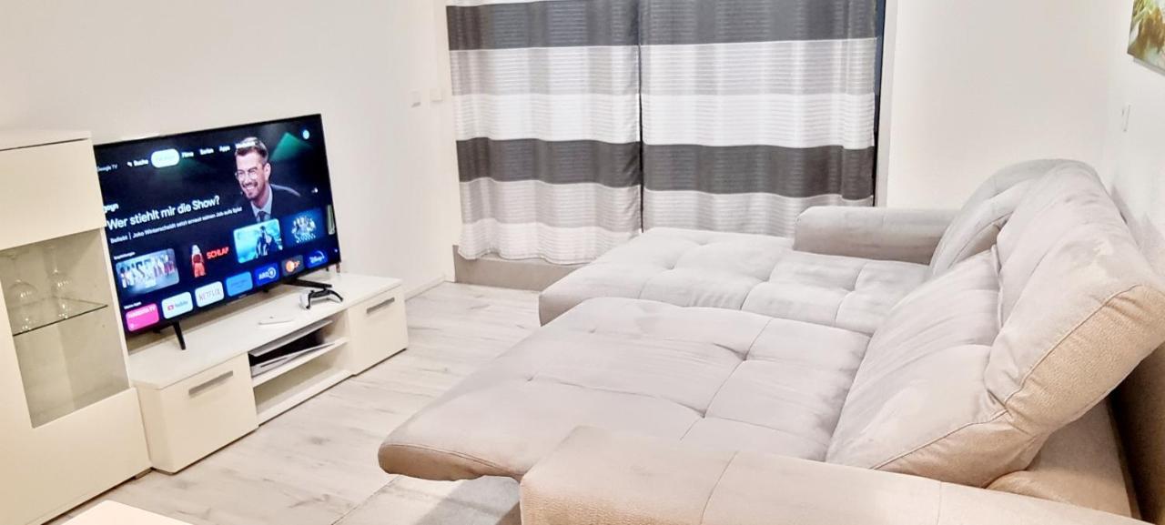 New Modern Selfcheckin Publicfreeparking Highspeed Wifi Kingsizebed Apartment Baden-Baden Luaran gambar